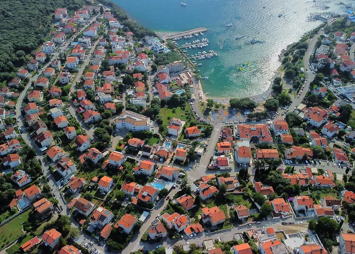 Antic 아파트 풀라