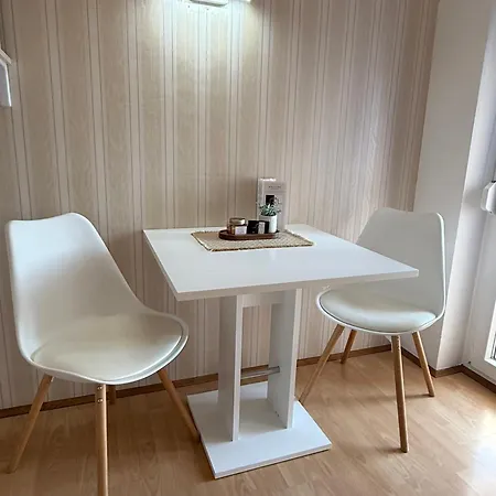 Antic Apartament *