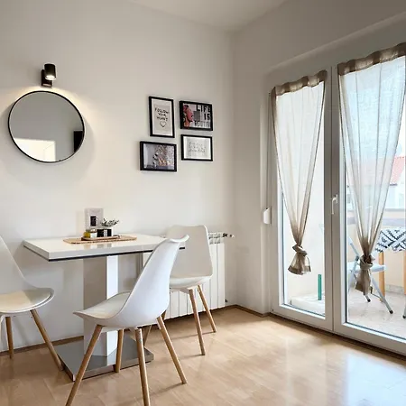 Antic Apartment