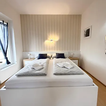 Apartment Antic