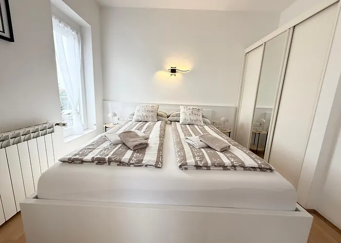 Διαμέρισμα Antic Πούλα